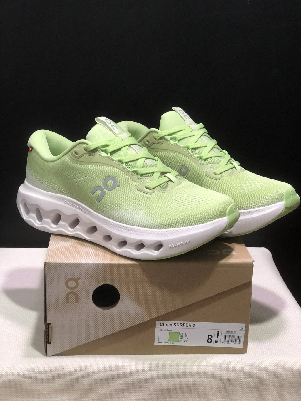 On Cloudsurfer Mint/Lime/White