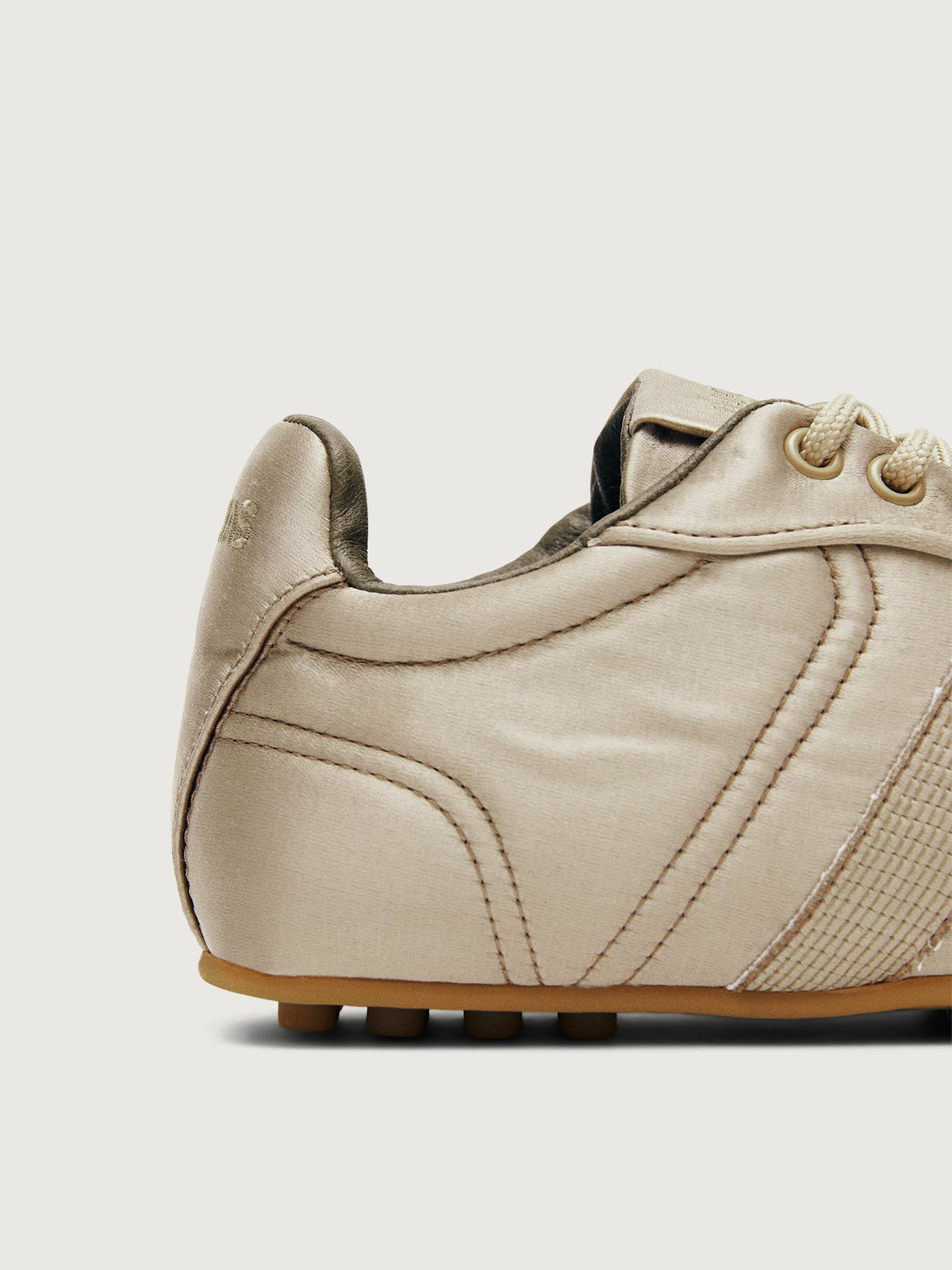 Tb.490 Rife - Sheen Taupe