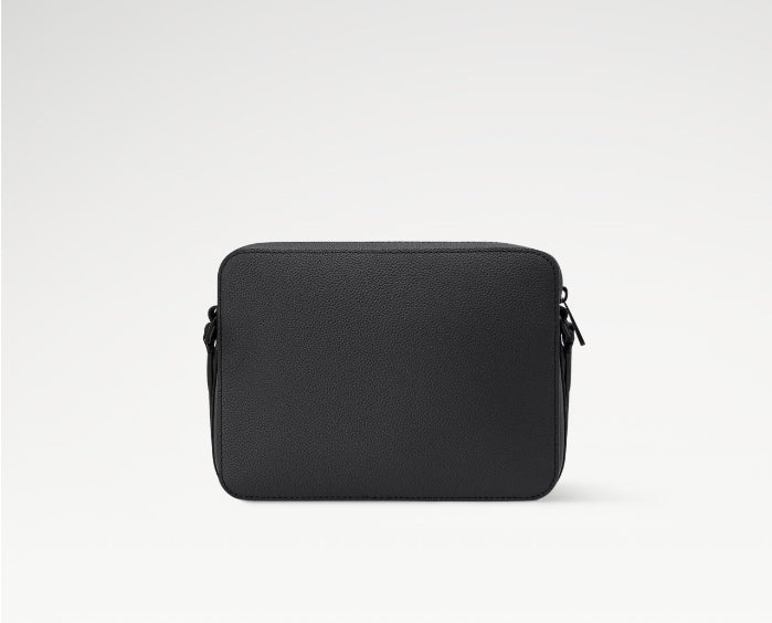 Louis Vuitton Boarding Messenger LV Aerogram Black