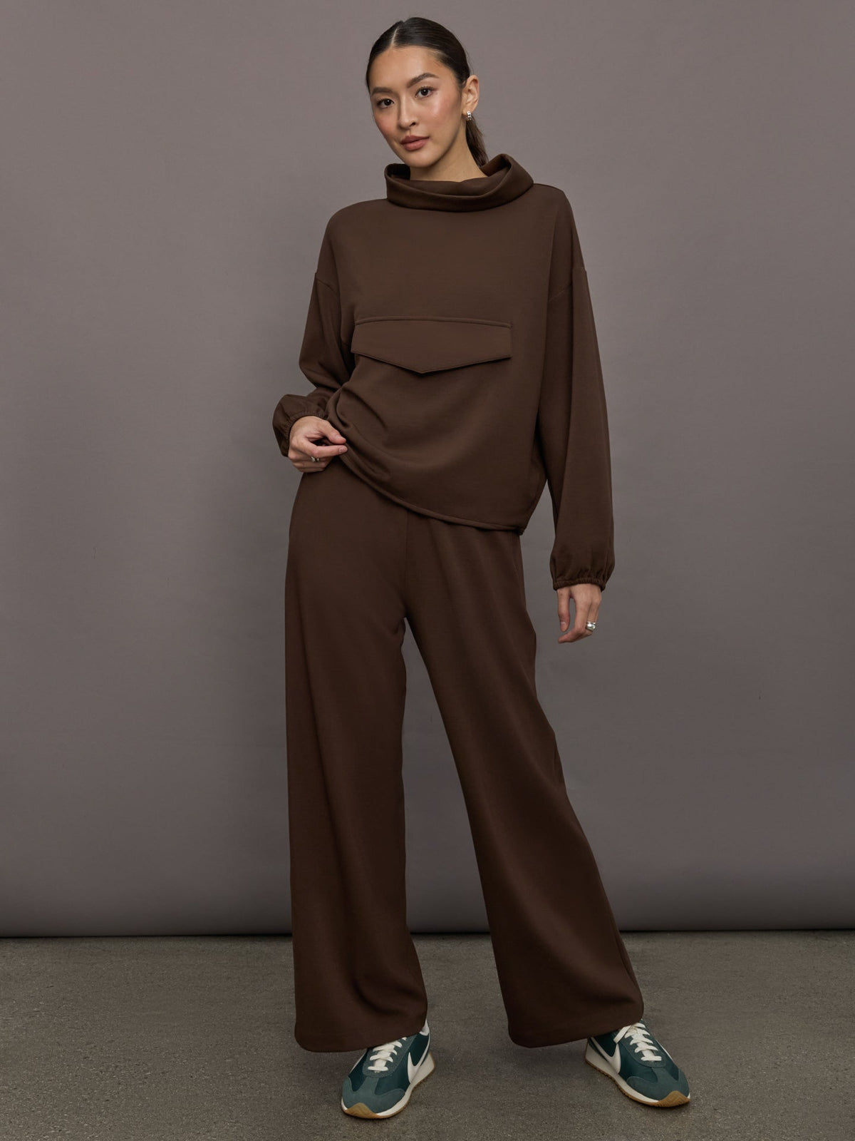 Pullover Sweatshirt in Scuba - Carafe