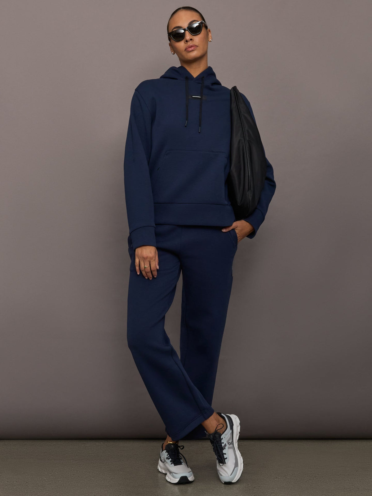Focus Tech Hoodie - Navy