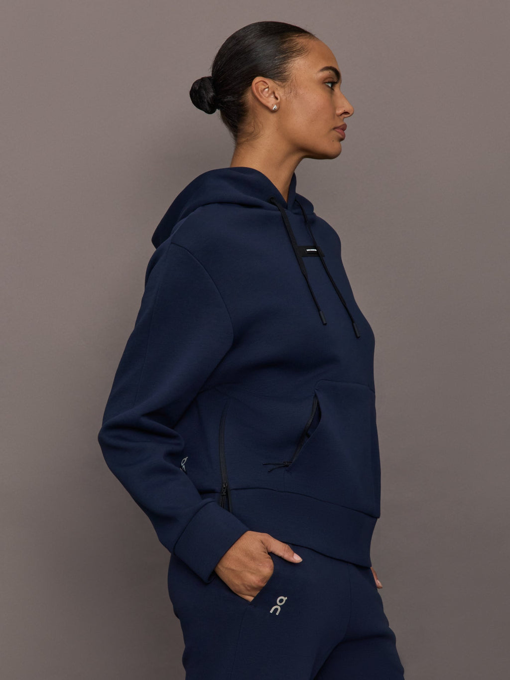 Focus Tech Hoodie - Navy