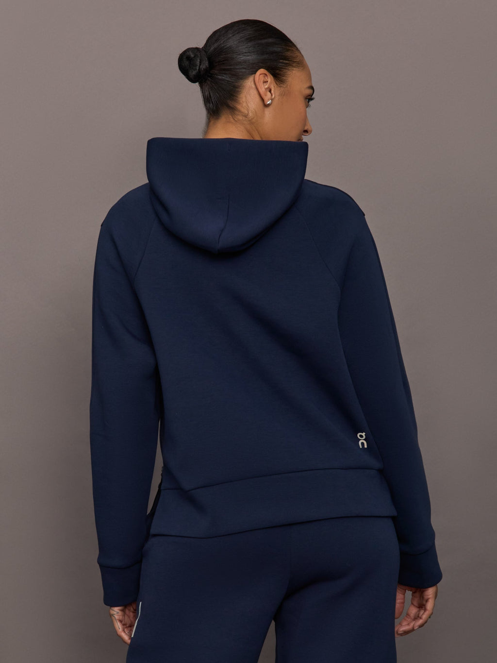Focus Tech Hoodie - Navy