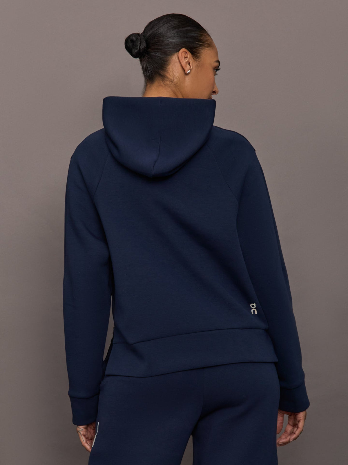 Focus Tech Hoodie - Navy