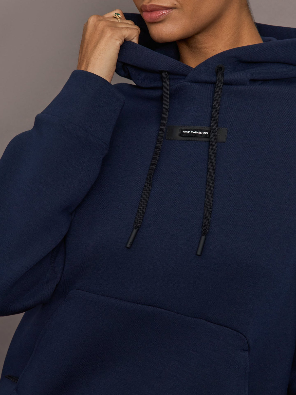 Focus Tech Hoodie - Navy