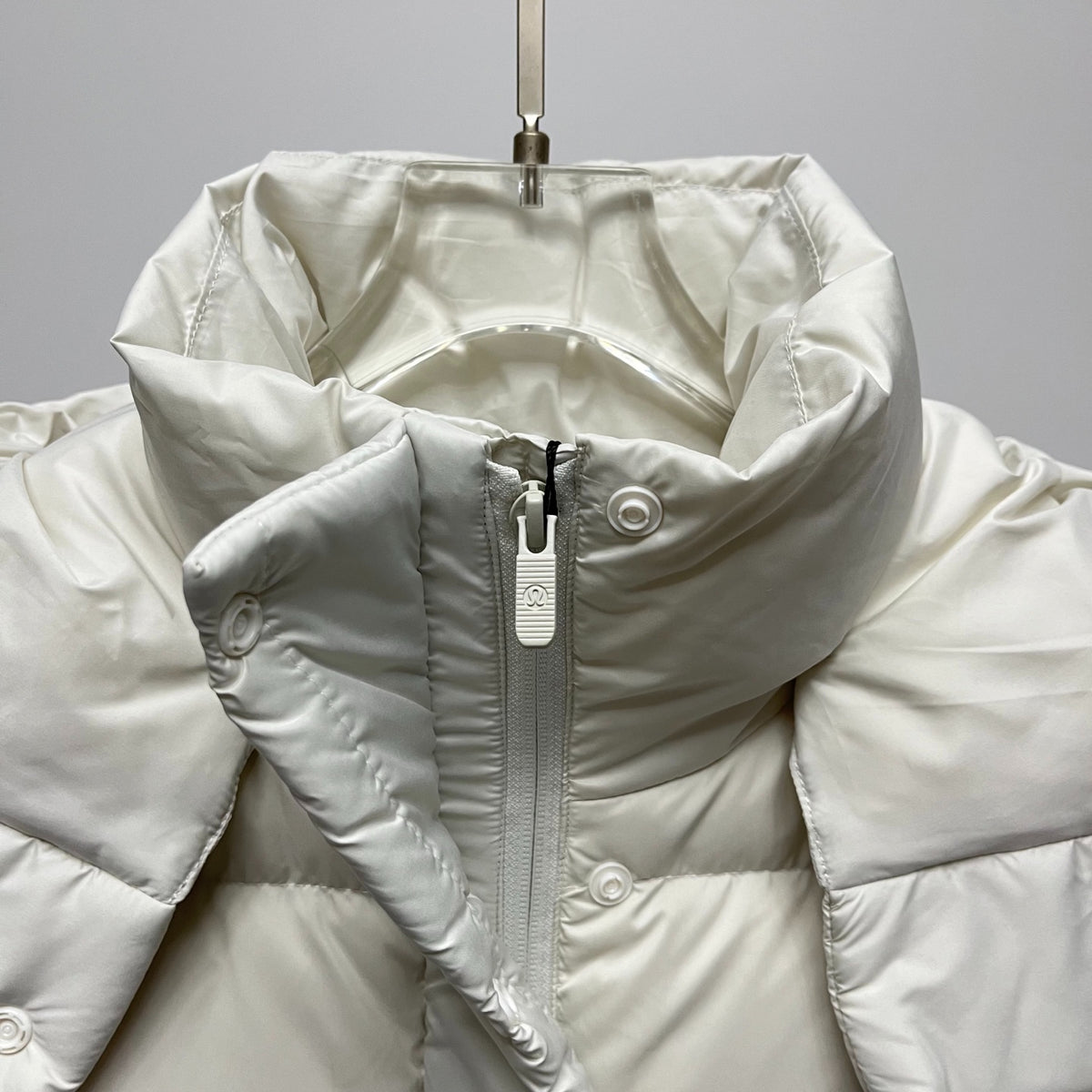 lululemon Women's Wunder Puff Water-Repellent Cropped Down Vest in White