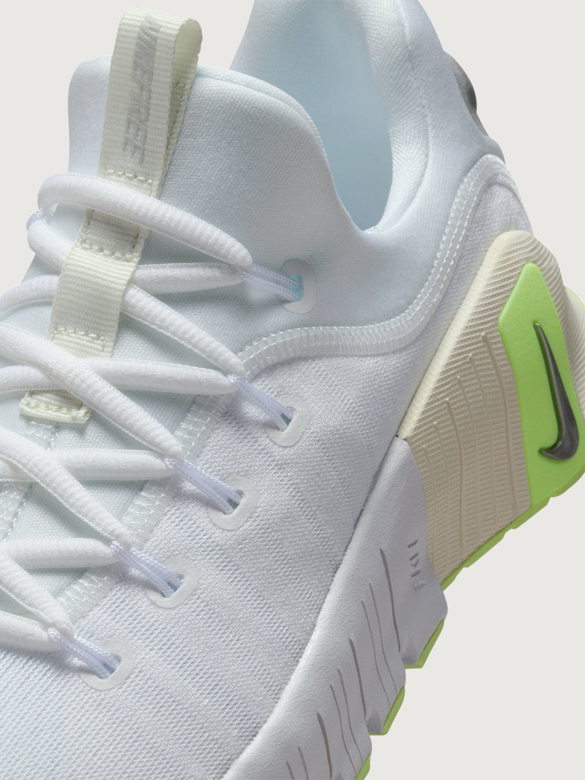 Nike Free Metcon 6 - White/Metallic Silver/Barely Volt/Sail