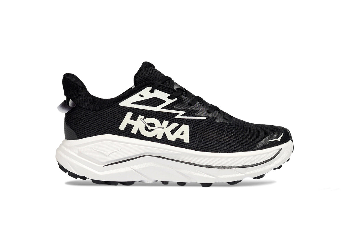 HOKA Challenger 8 Black / White