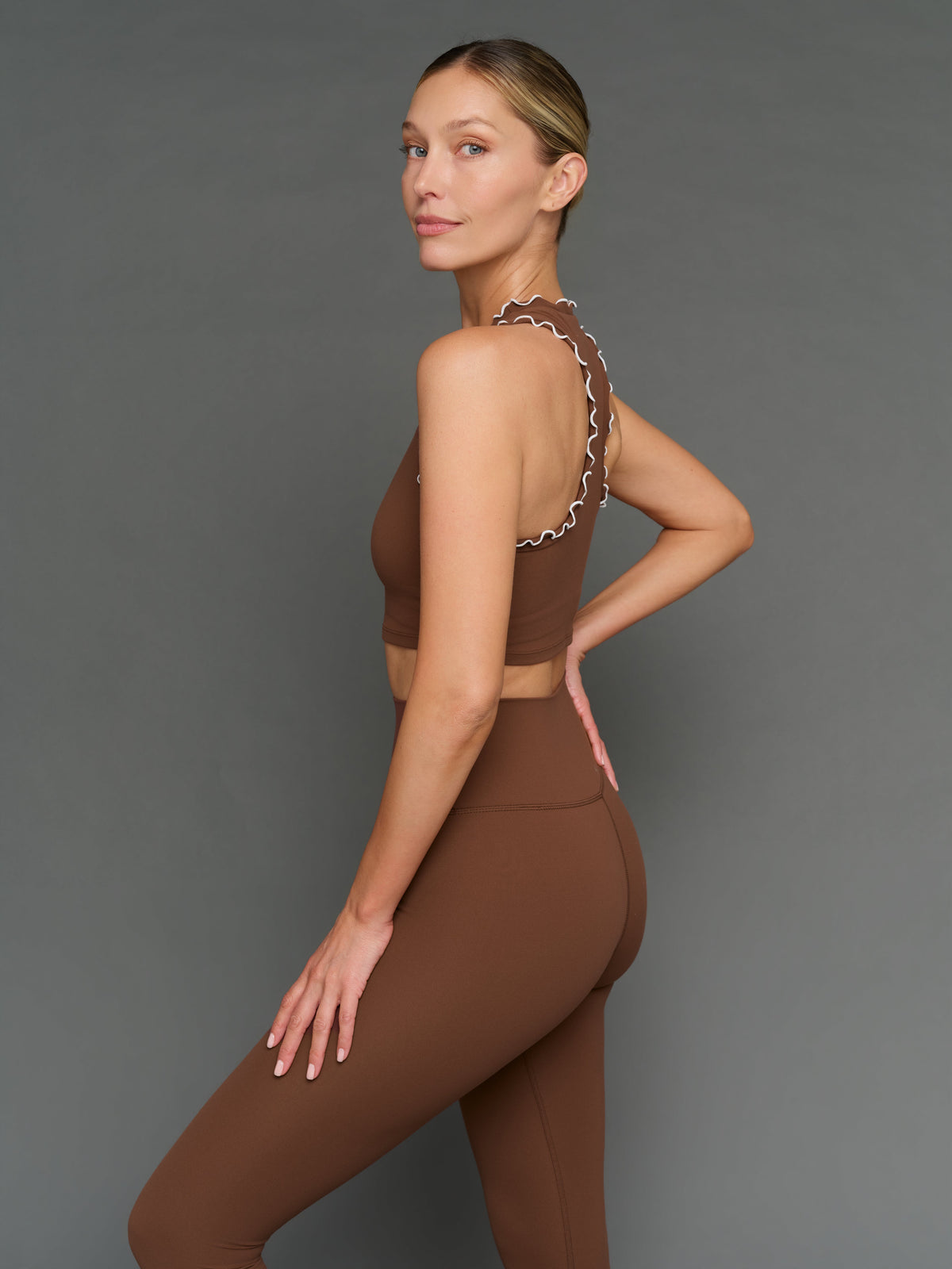 Contrast Scallop Edge Legging in Melt - Carafe/White