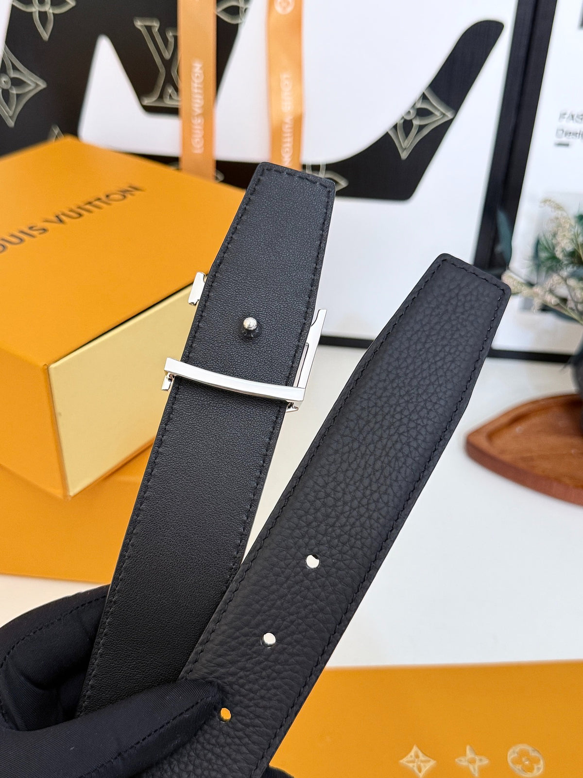 Louis Vuitton LV Atelier 35MM Reversible Belt Black