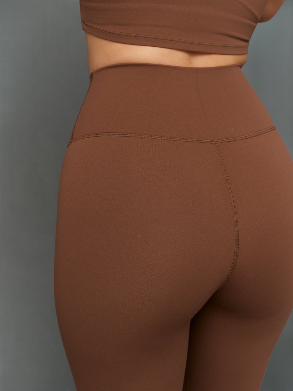 Contrast Scallop Edge Legging in Melt - Carafe/White