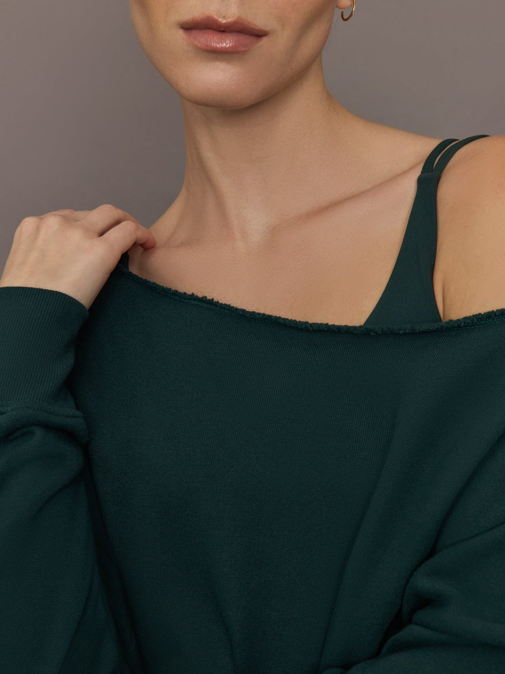 Off Shoulder Sweatshirt in French Terry - Forest