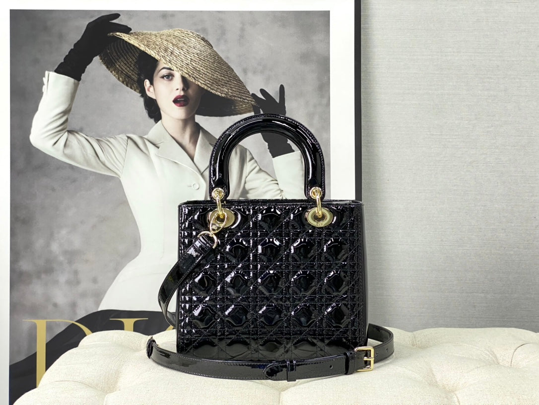 medium lady 24 black patent calfskin