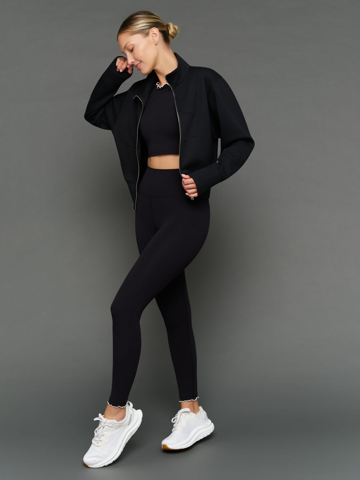 Contrast Scallop Edge Legging in Melt - Black/White