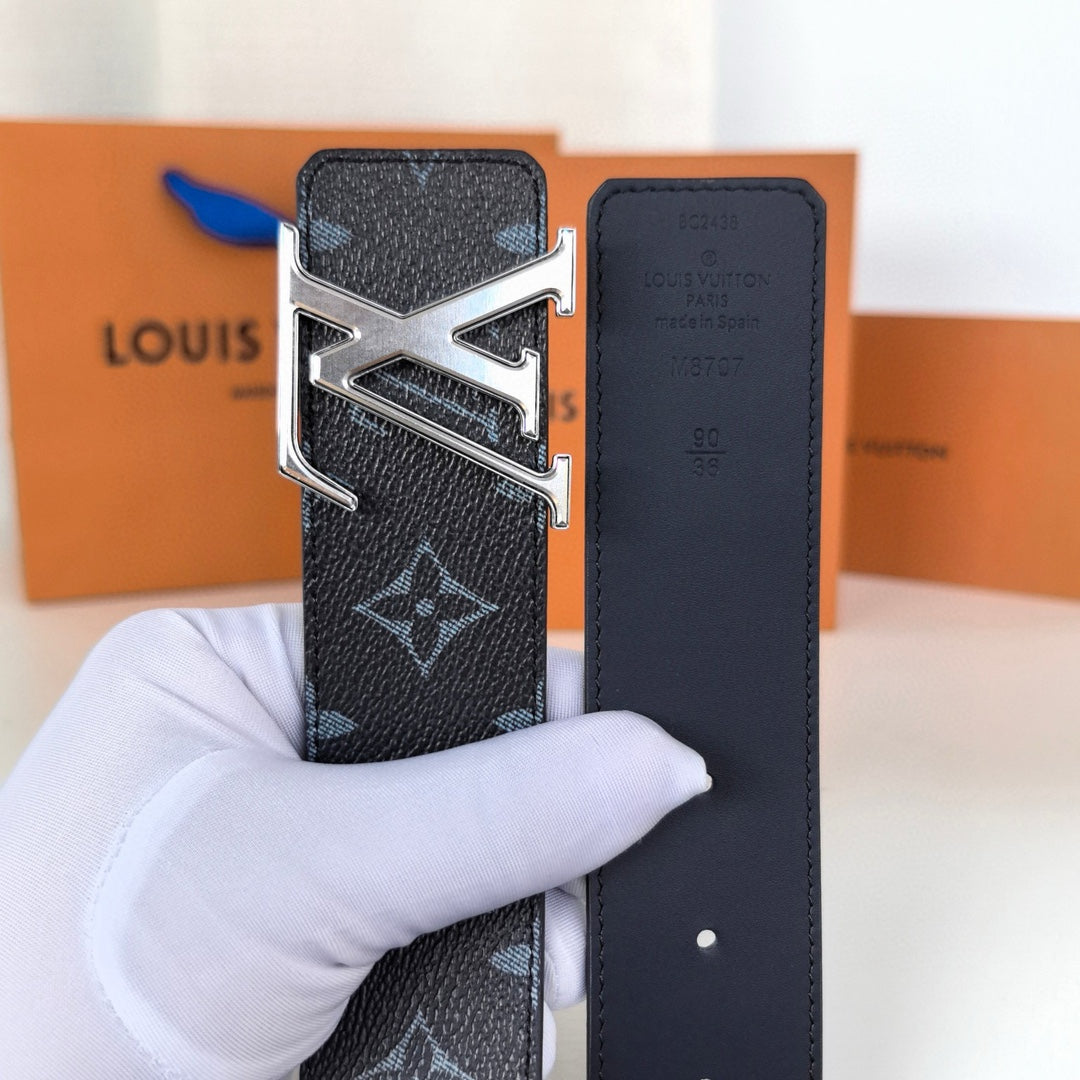 Louis Vuitton LV Initiales 40MM Reversible Belt Monogram Gradient Navy