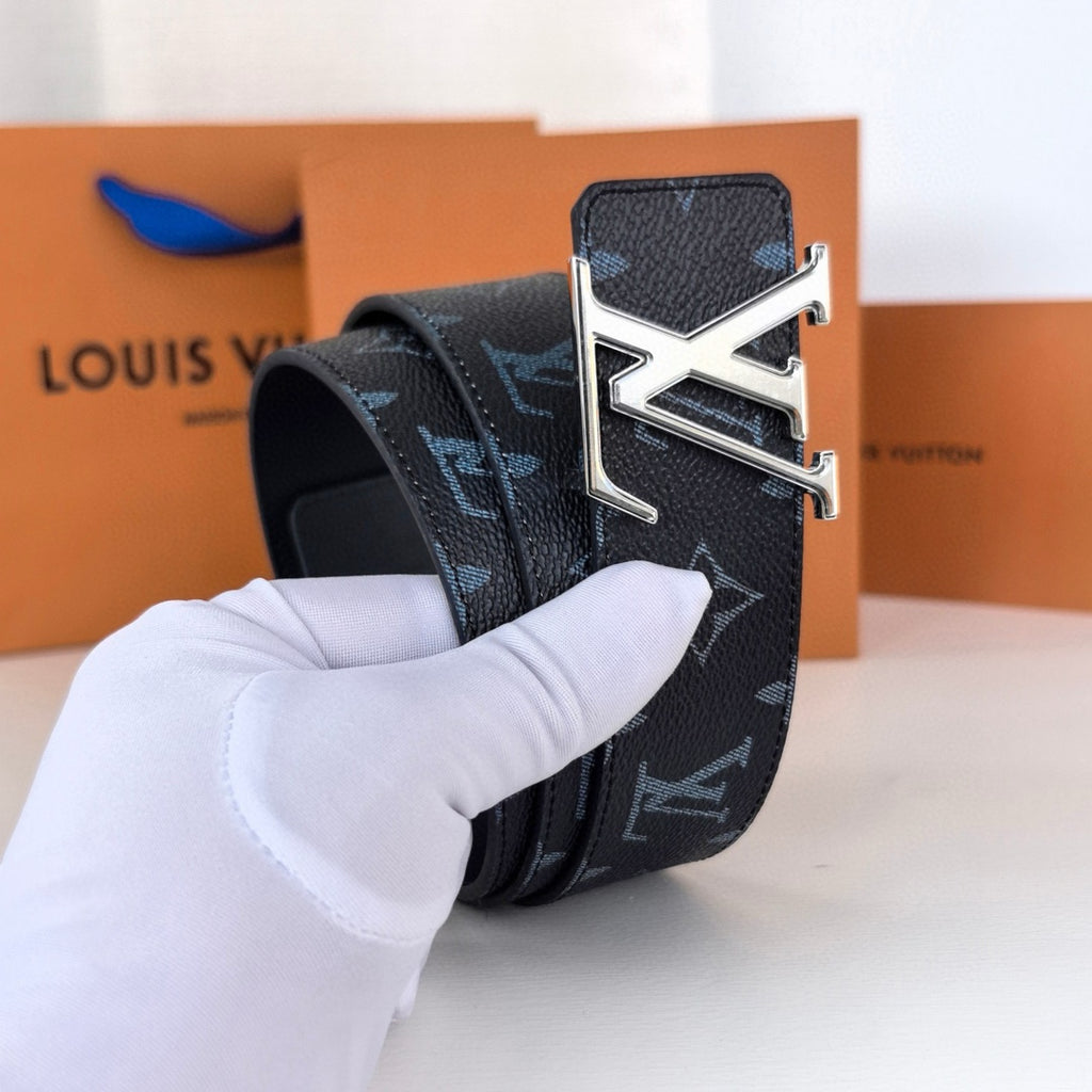 Louis Vuitton LV Initiales 40MM Reversible Belt Monogram Gradient Navy
