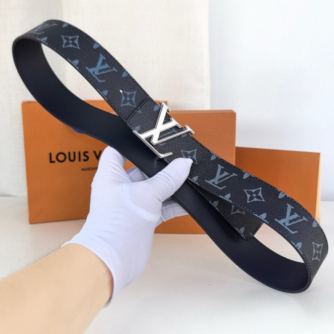 Louis Vuitton LV Initiales 40MM Reversible Belt Monogram Gradient Navy