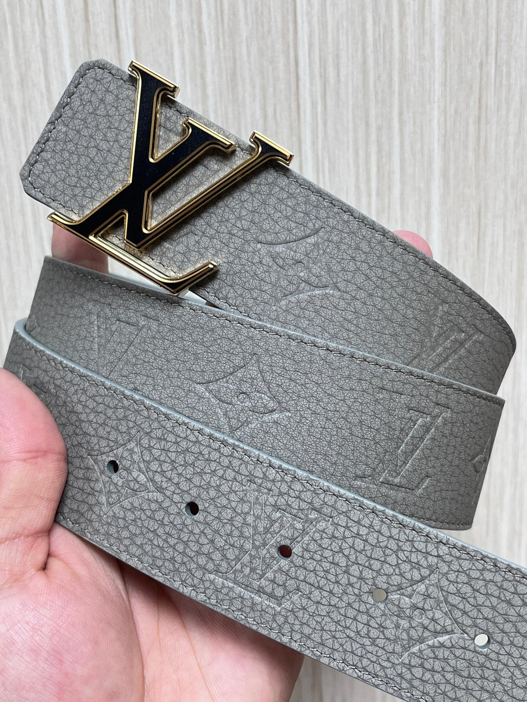 Louis Vuitton LV Initiales 40MM Reversible Belt Taurillon Monogram Light Blue