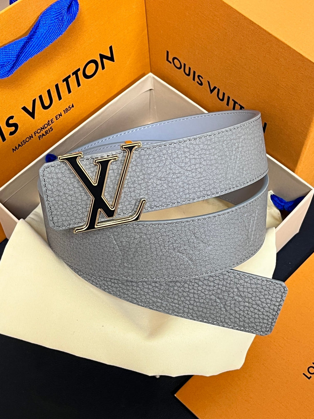 Louis Vuitton LV Initiales 40MM Reversible Belt Taurillon Monogram Light Blue