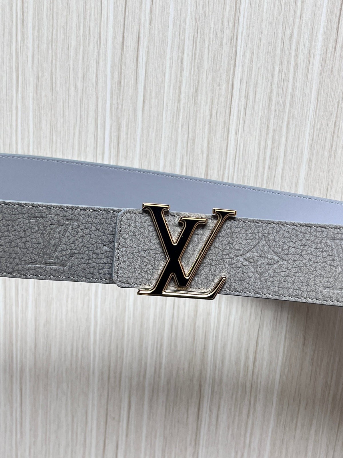 Louis Vuitton LV Initiales 40MM Reversible Belt Taurillon Monogram Light Blue