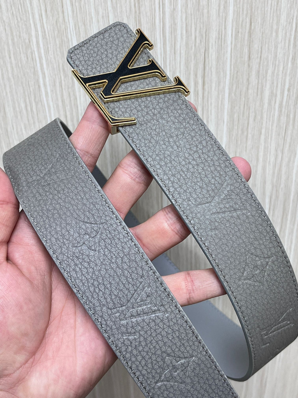 Louis Vuitton LV Initiales 40MM Reversible Belt Taurillon Monogram Light Blue