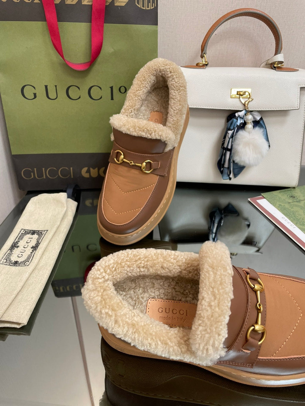 GG LOAFER IN PEANUT BROWN AND CHOCOLATE BROWN CALFSKIN WITH BEIGE WOOL LINING