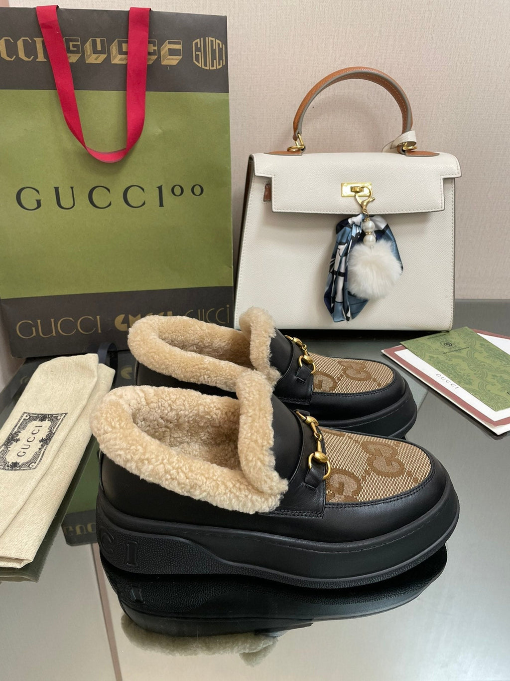 GG LOAFER IN PEANUT BROWN JACQUARD AND BLACK CALFSKIN WITH BEIGE WOOL LINING