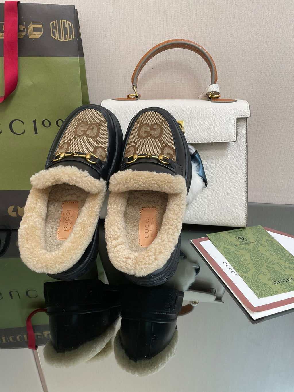 GG LOAFER IN PEANUT BROWN JACQUARD AND BLACK CALFSKIN WITH BEIGE WOOL LINING