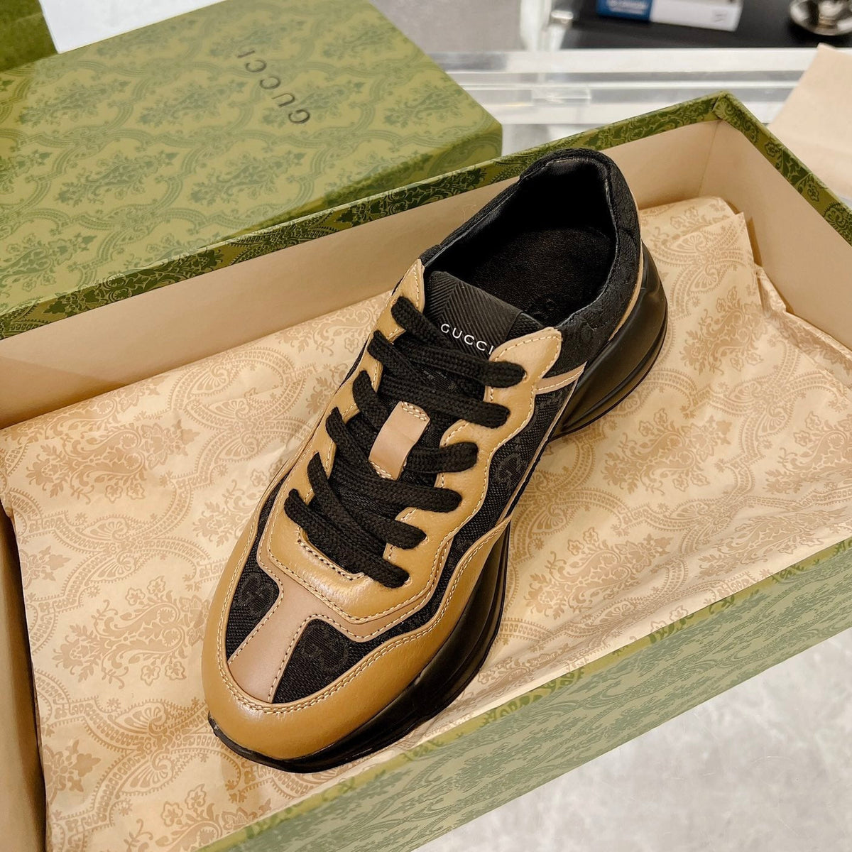 GG 100 RHYTON SNEAKER Black Caramel Brown