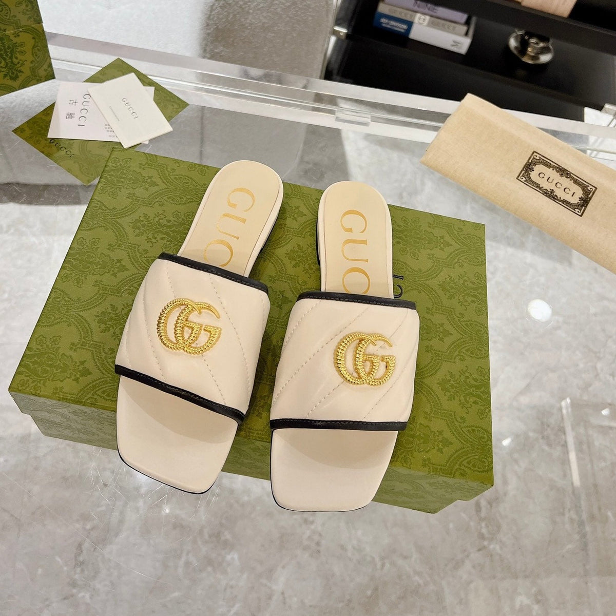 GG EXCLUSIVE SLIDE SANDAL IVORY CALFSKIN