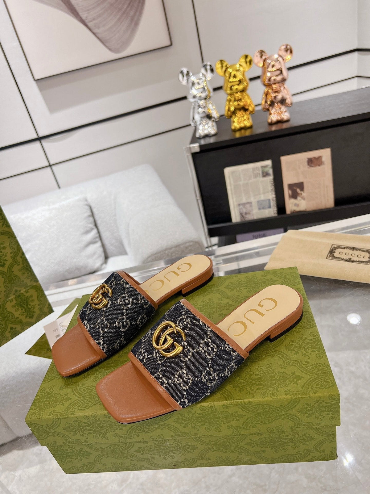GG EXCLUSIVE SLIDE SANDAL CARAMEL AND BLACK FABRIC
