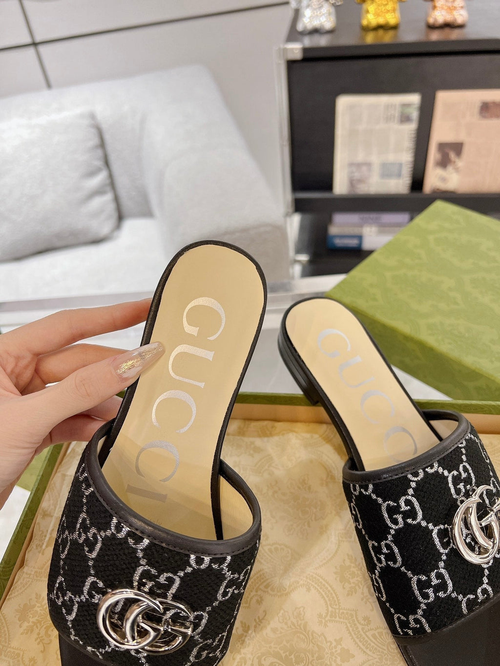 GG EXCLUSIVE SLIDE SANDAL BLACK FABRIC