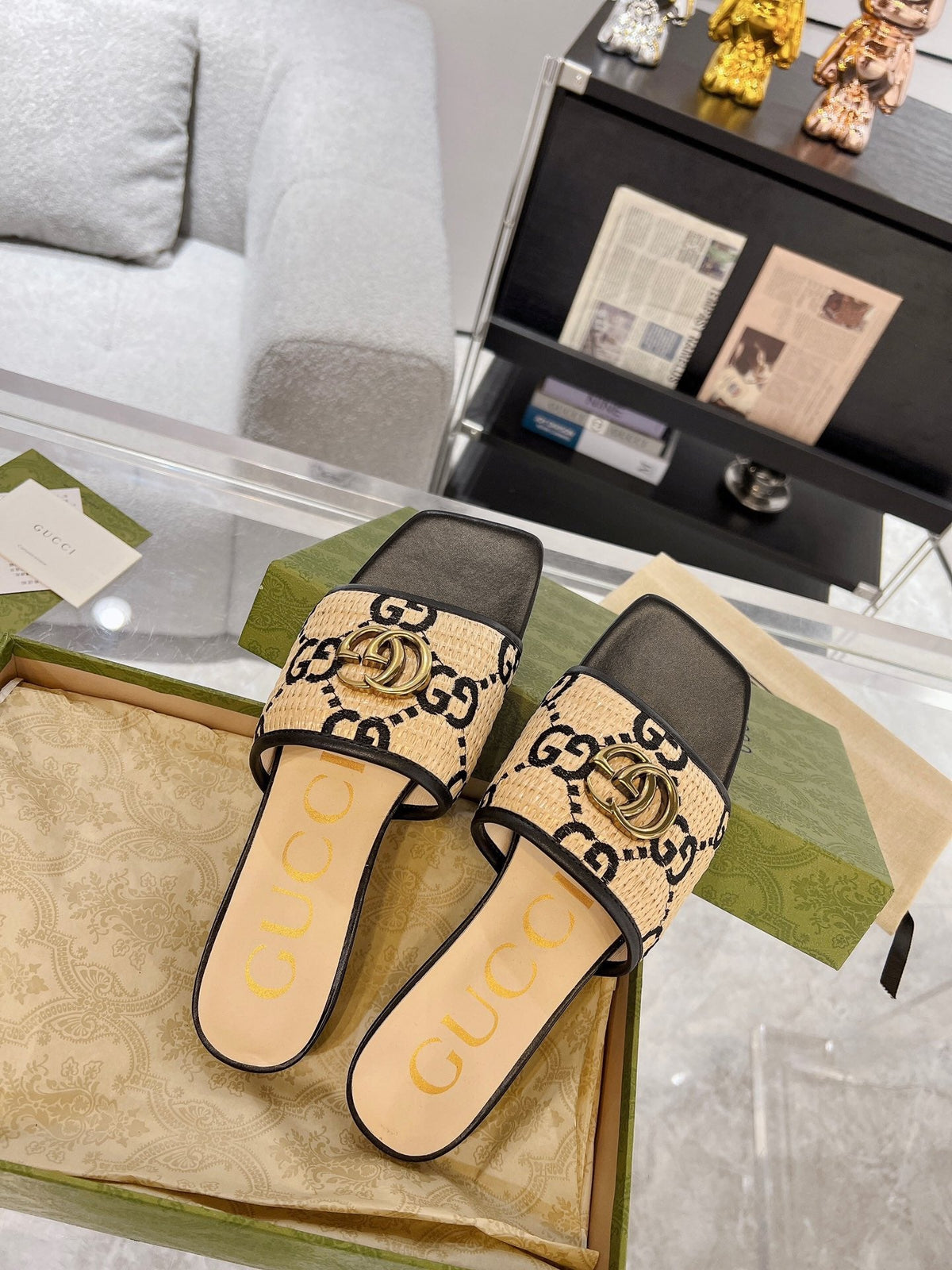 GG EXCLUSIVE SLIDE SANDAL BLACK AND CREAM SEDGE