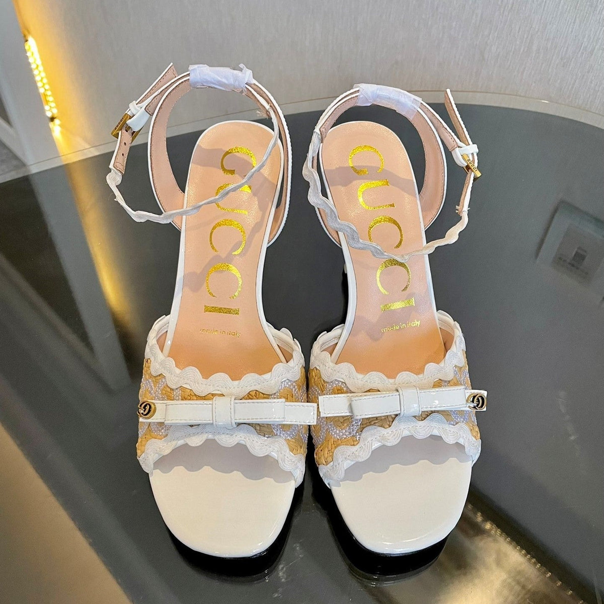 GG Kertu Heel Sandals 8cm Beige White Raffia Leather 695684