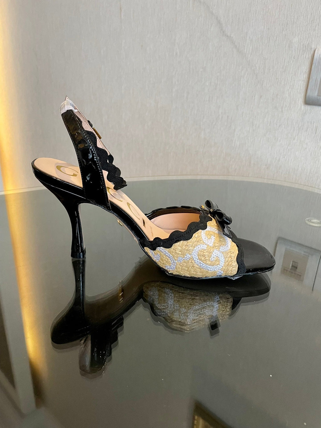 GG Kertu Heel Sandals 8cm Beige Black Raffia Leather 695685