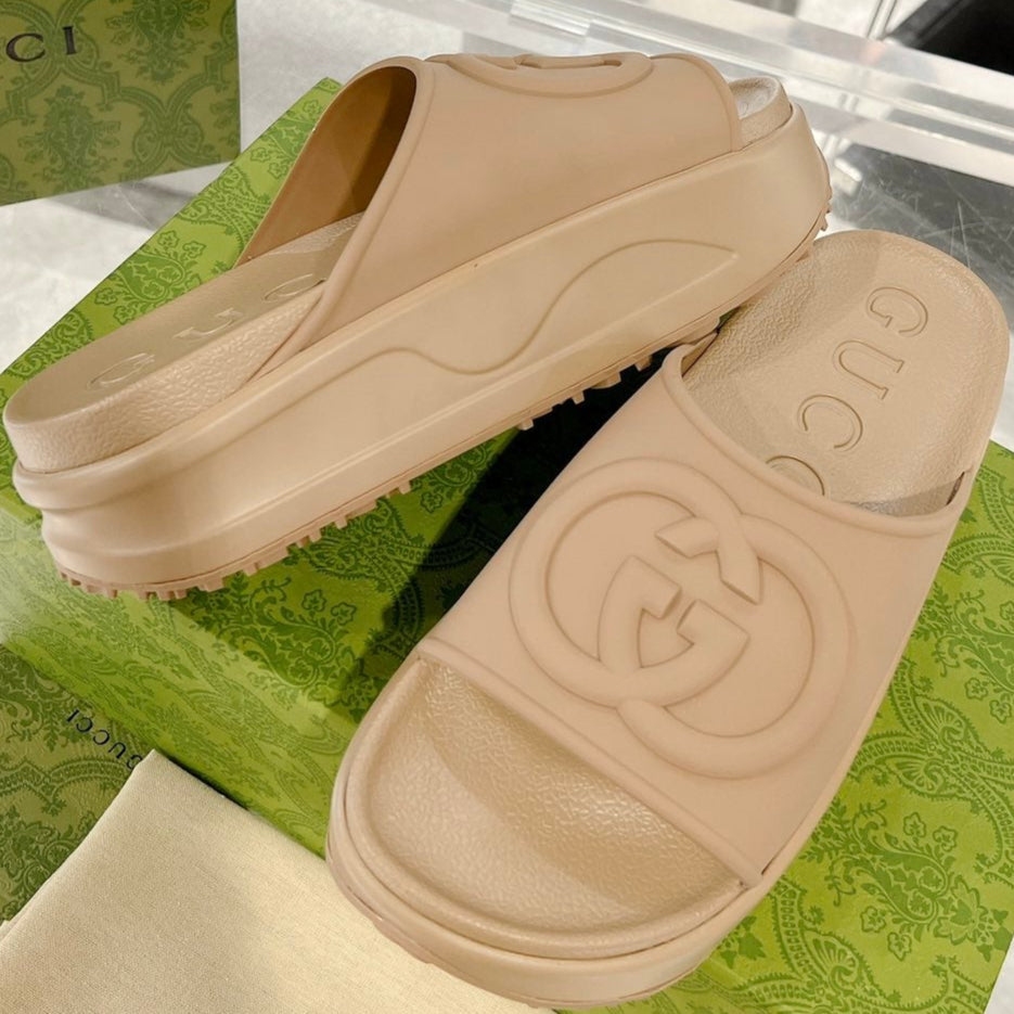GC 25 Interlocking G 50mm Slide Sandal Beige Cowhide 292384