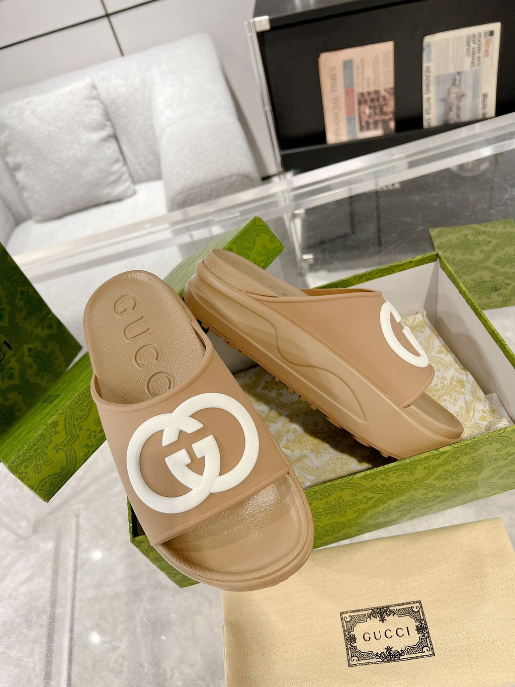 GC 25 Interlocking G 50mm Slide Sandal White Brown Cowhide 292400
