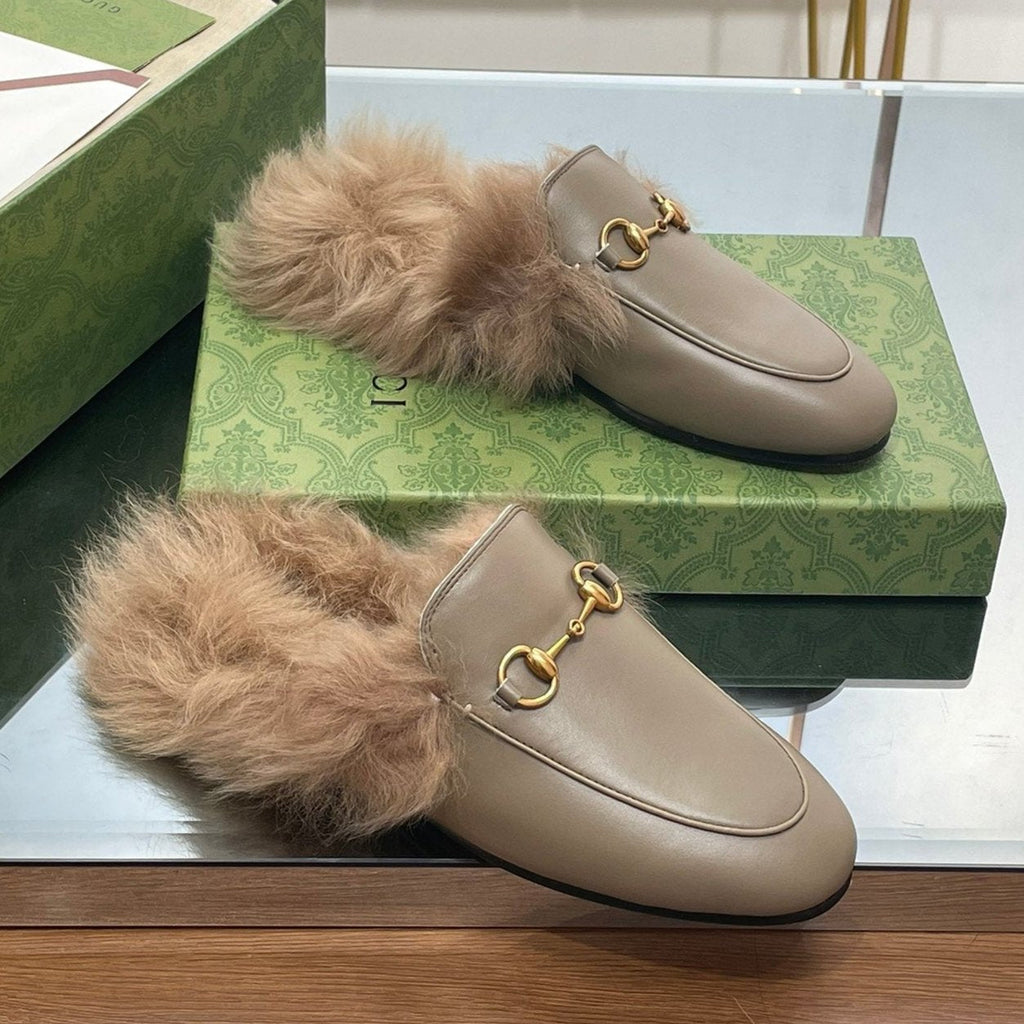 HORSEBIT MULE IN PEANUT BROWN CALFSKIN AND LAMB WOOL LINING