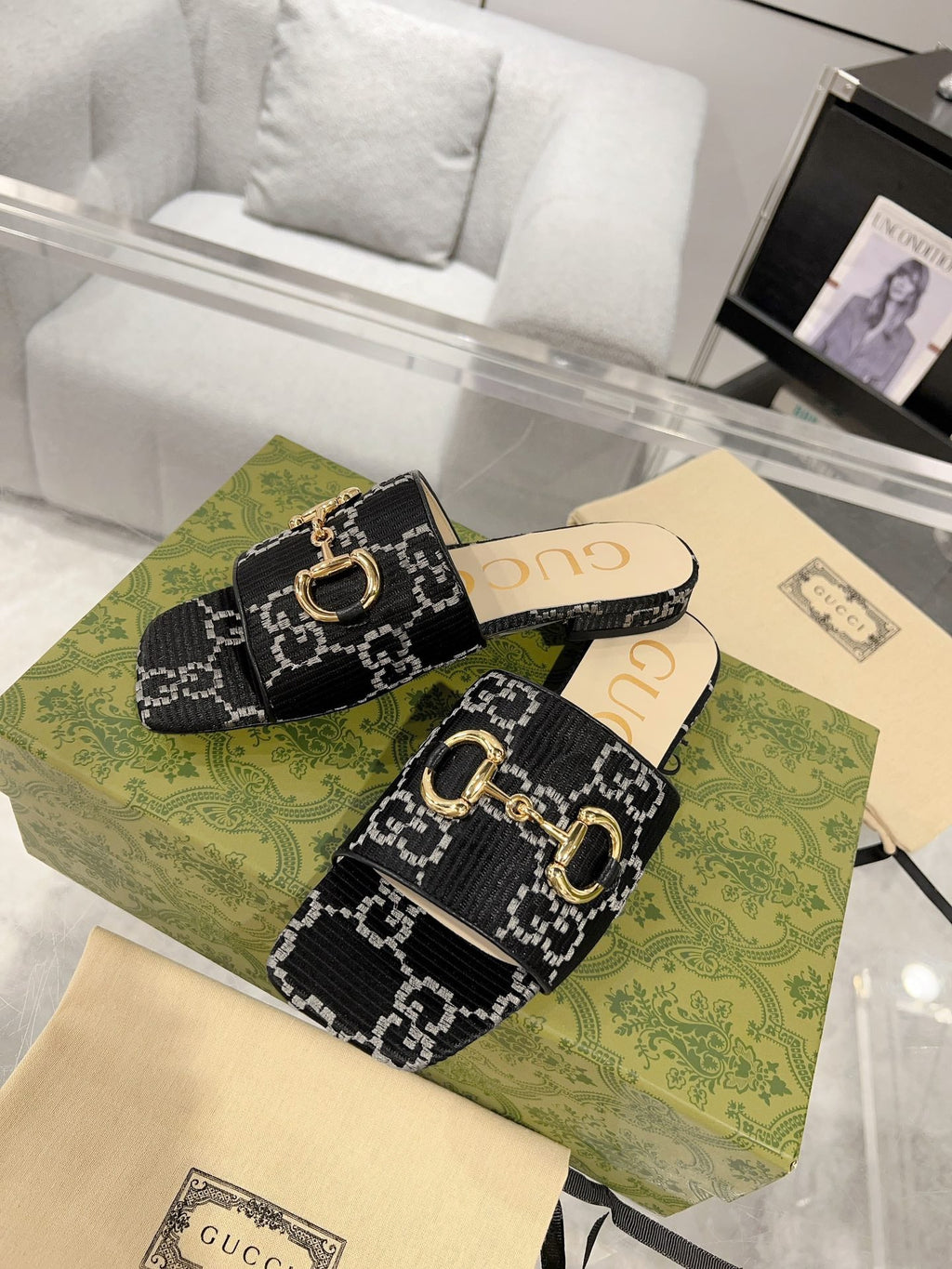 GG CHUNKY SLIDE SANDAL BLACK CALFSKIN