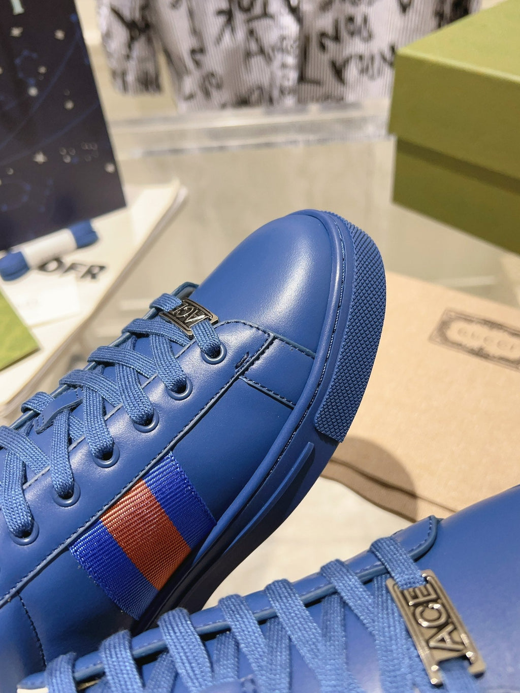 GG ACE GG SUPREME TRAINER AZURE CALFSKIN