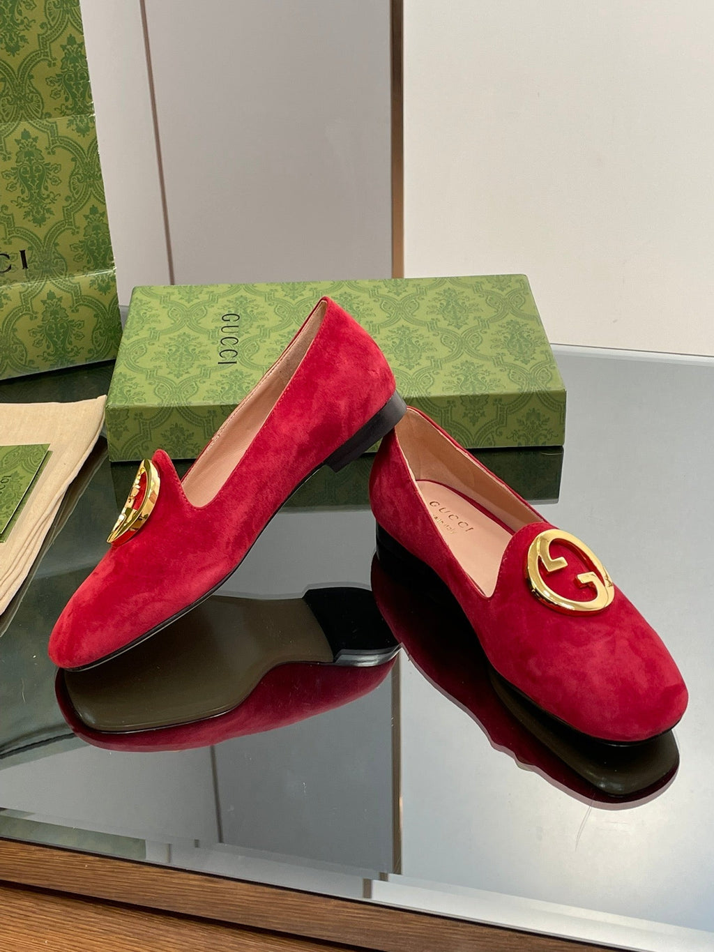 BLONDIE LOGO-PLAQUE LOAFERS IN CRIMSON RED SUEDE