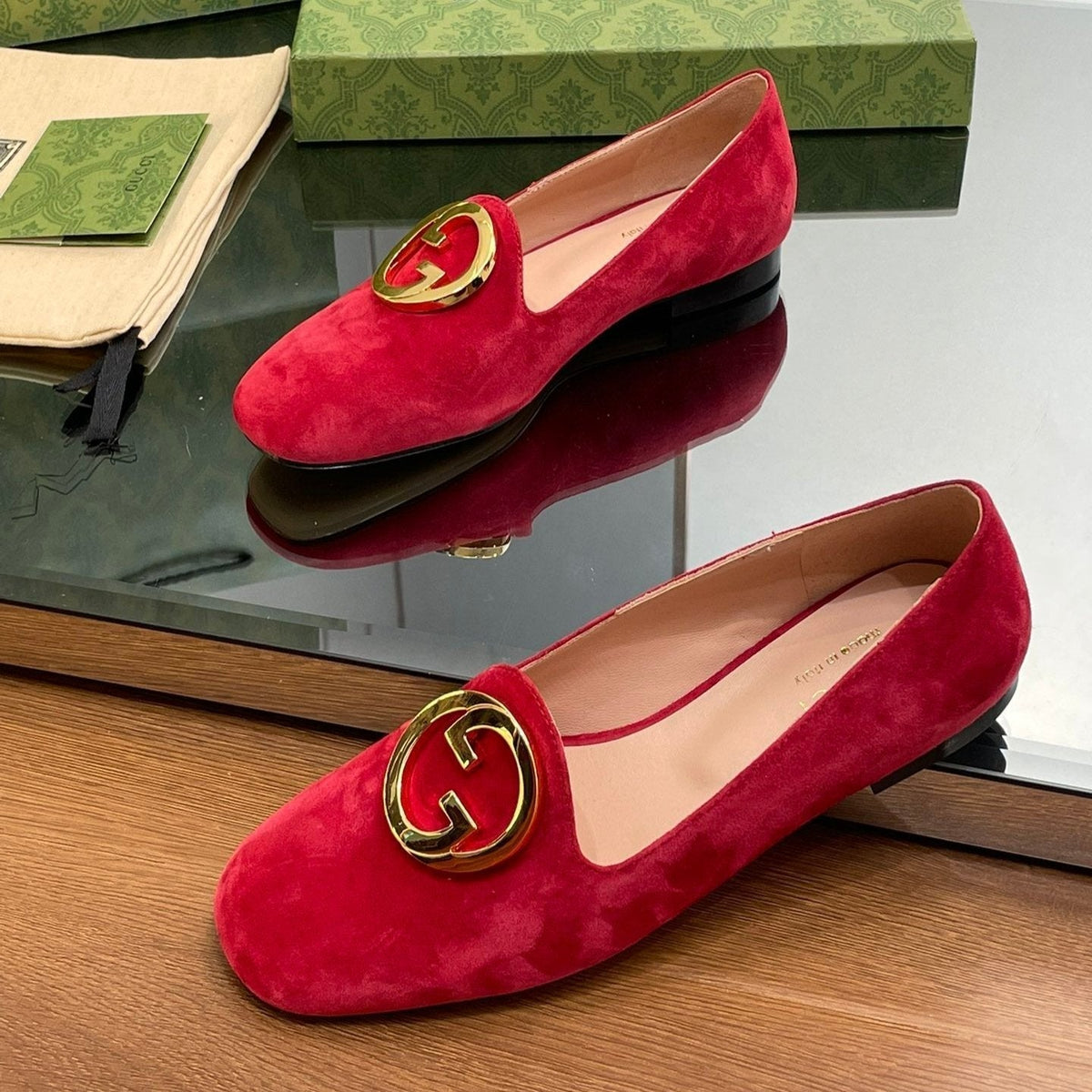 BLONDIE LOGO-PLAQUE LOAFERS IN CRIMSON RED SUEDE