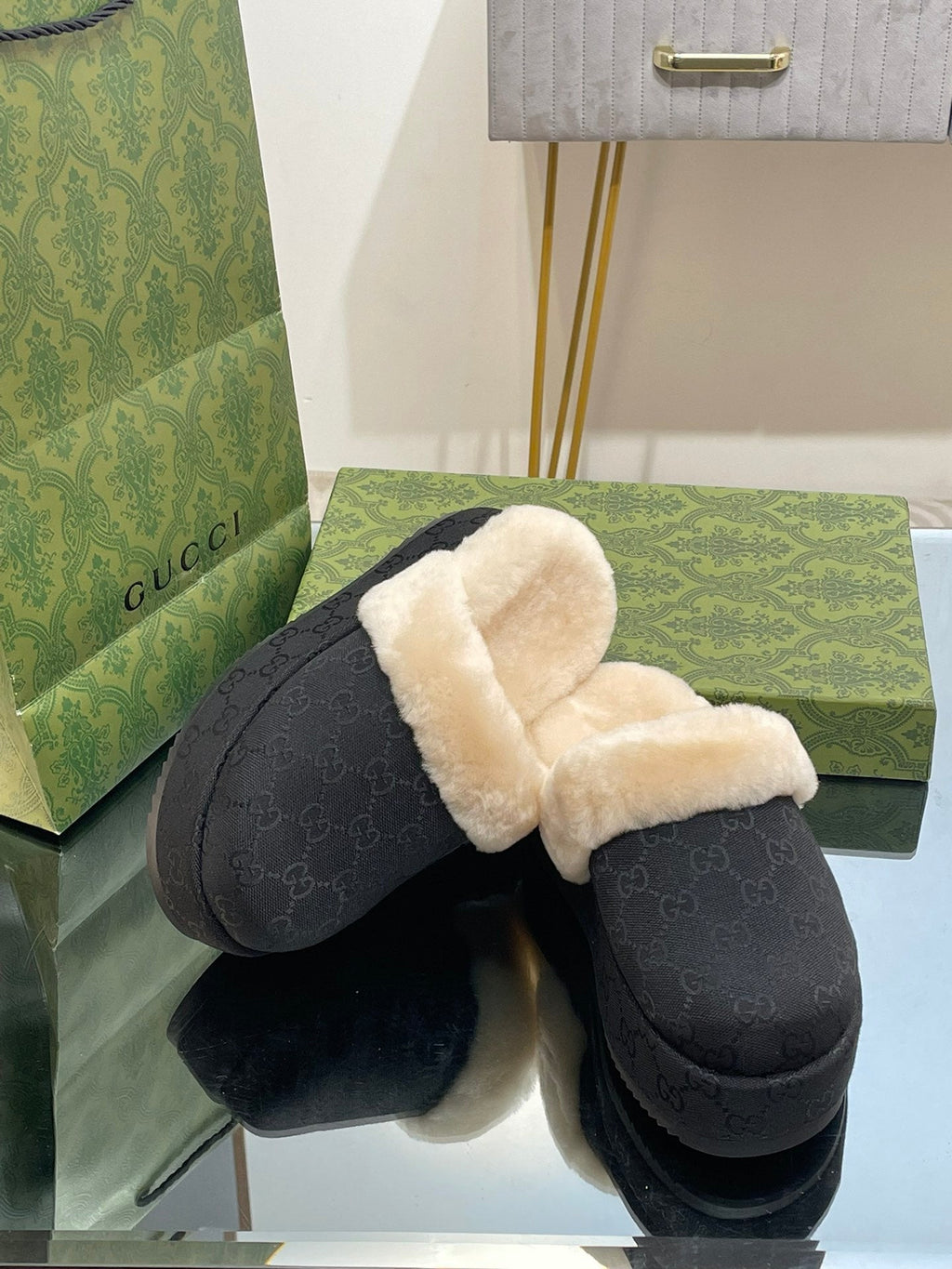GG MOLLY MULE IN BLACK MONOGRAM JACQUARD FABRIC AND SHEARLING LINING