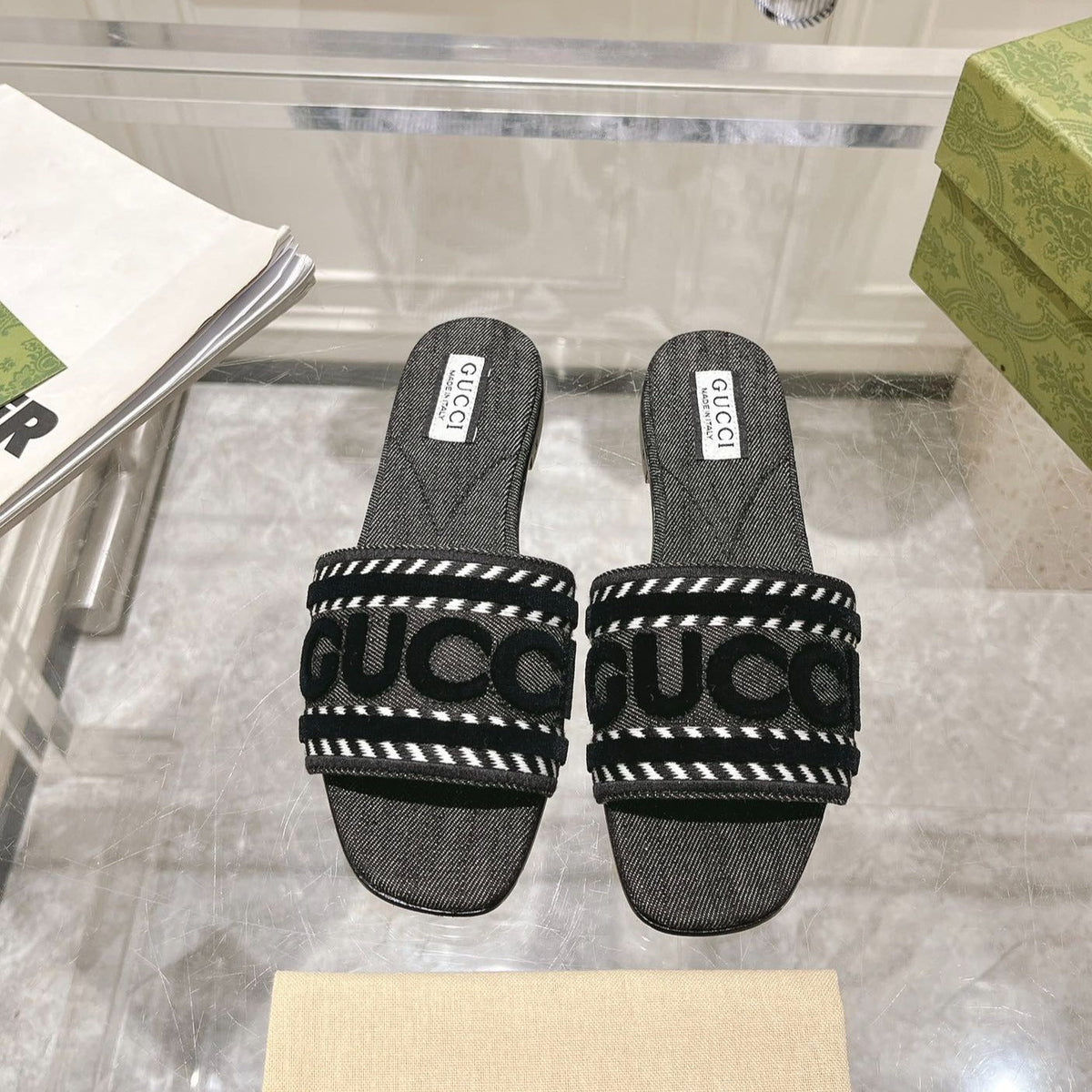 GG  Interlocking double G hollow slippers Black