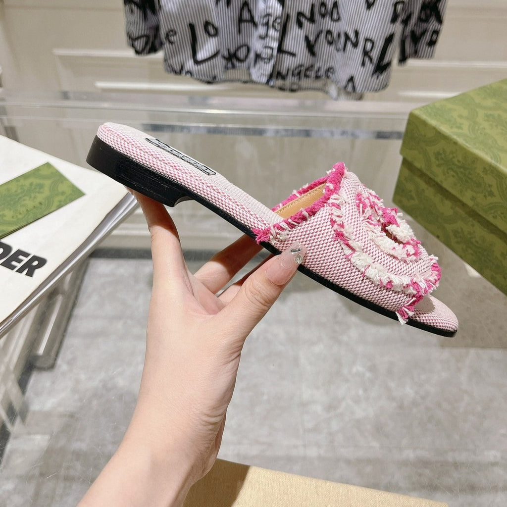 GG  Interlocking double G hollow slippers Neon pink
