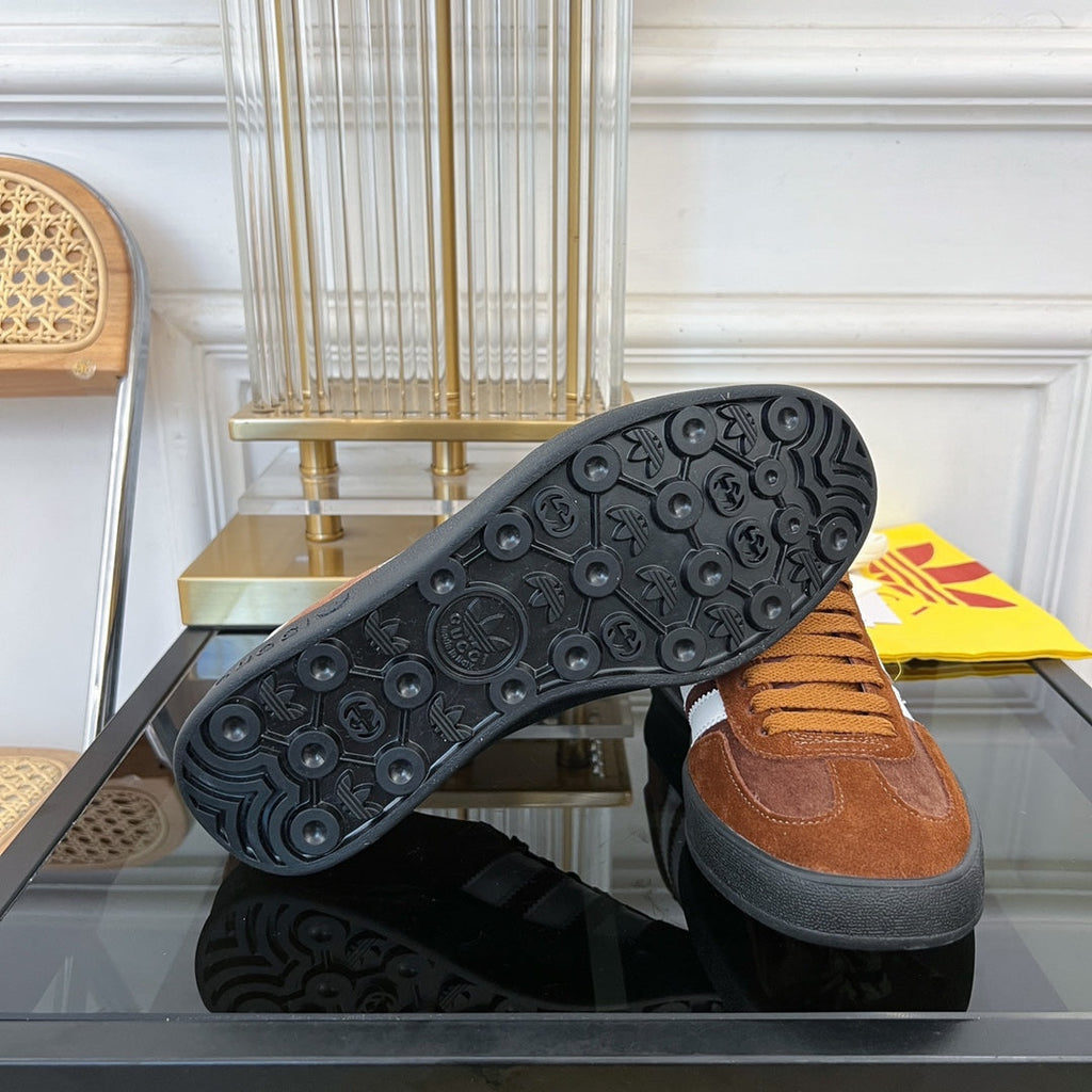 GG & ADIDAS GAZELLE SNEAKER BROWN VELVET
