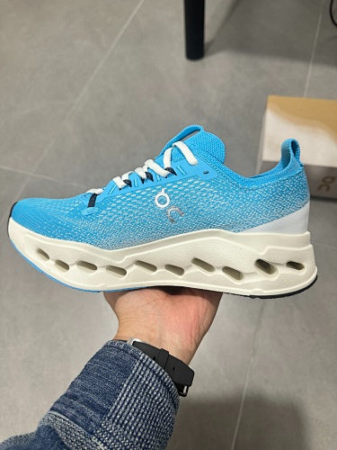 On Cloudsurfer Max Horizon / Ivory