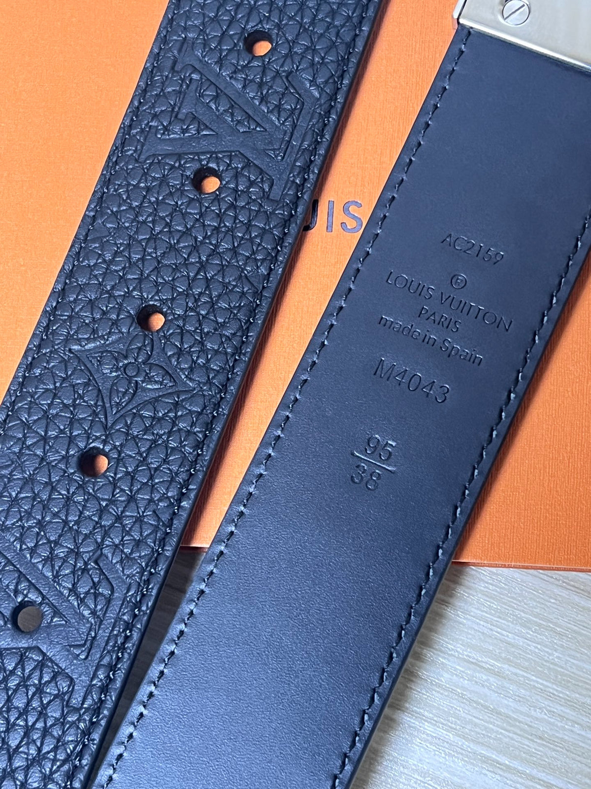 Louis Vuitton Slender 35mm Reversible Belt Other Leathers