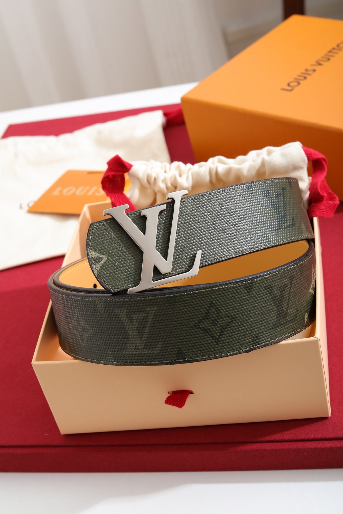 Louis Vuitton LV Initiales Monogram Surplus 40mm Belt