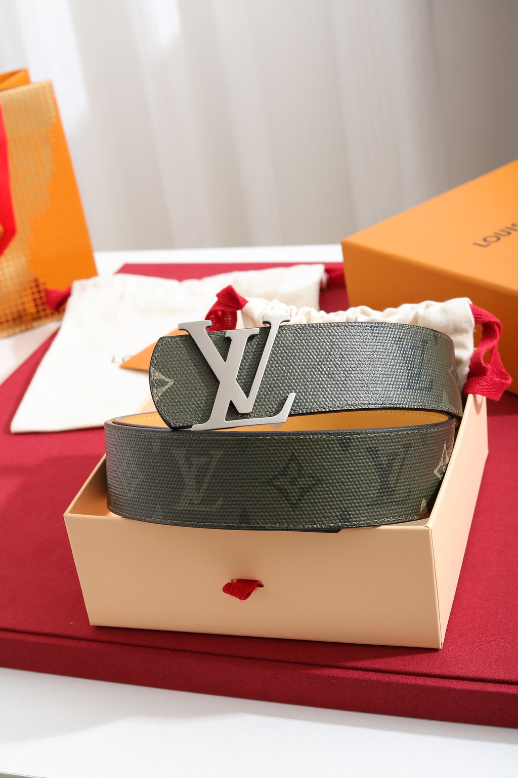 Louis Vuitton LV Initiales Monogram Surplus 40mm Belt
